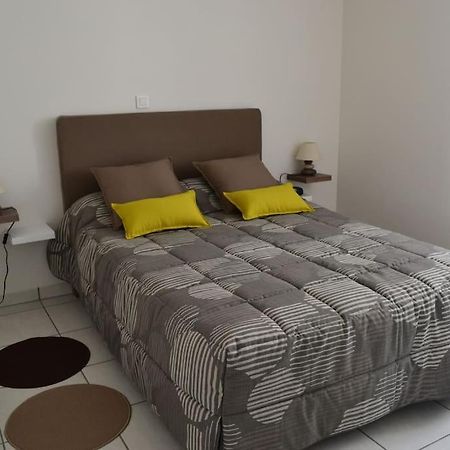 Maison De Vacances Nébouzat Kültér fotó